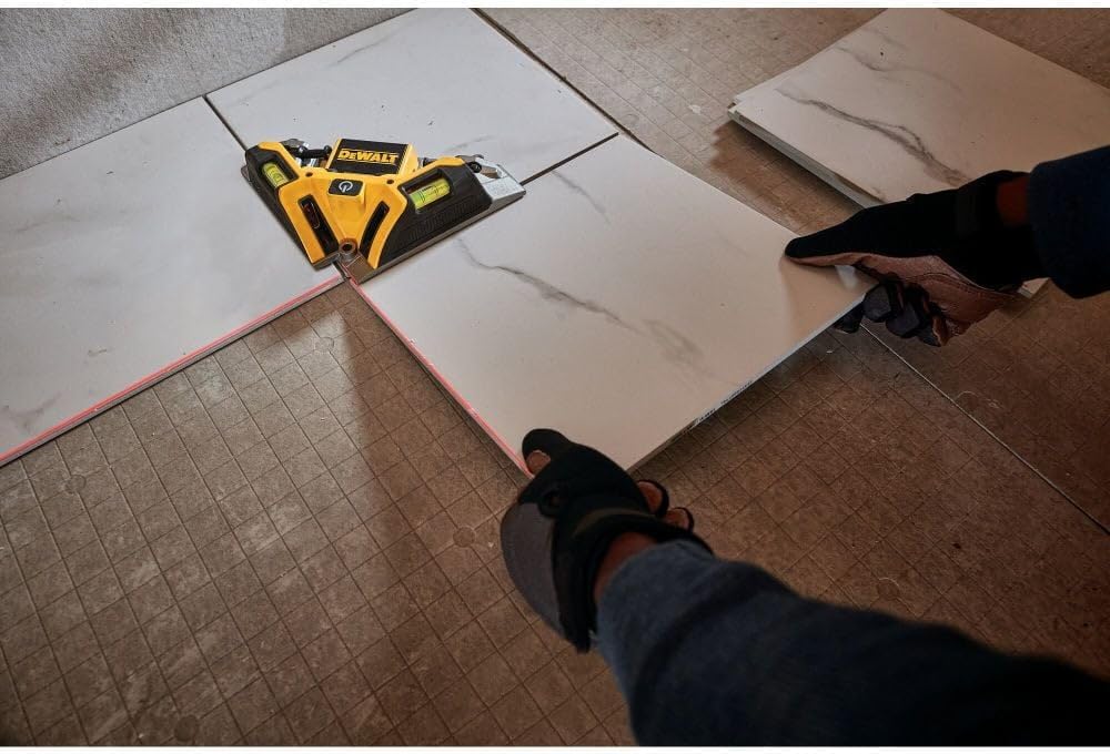 DEWALT DW0802 33' Laser Square