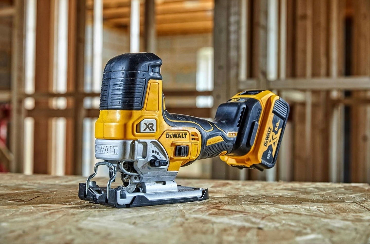 DeWalt DCS335N-XJ 18V XR Brushless Cordless Body Grip Jigsaw Body Only